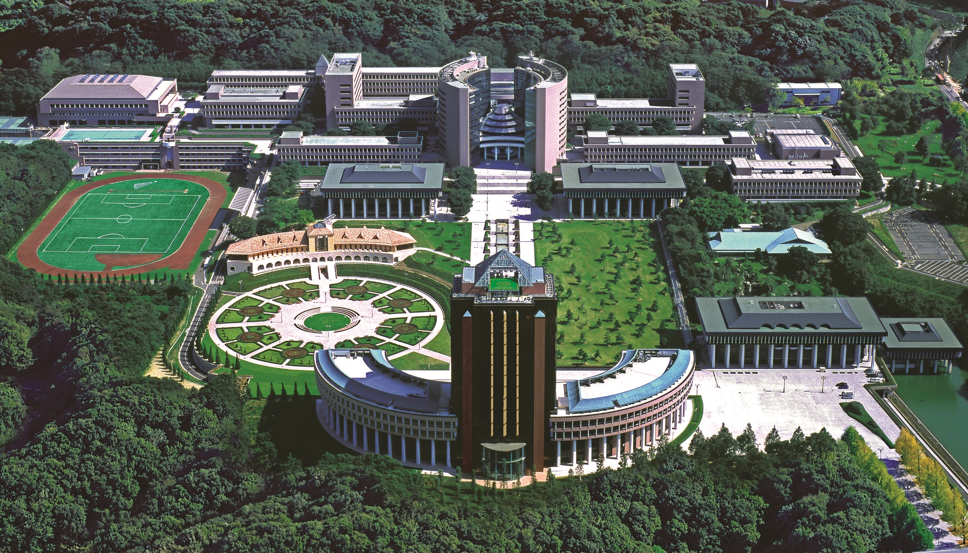日本工学院八王子専門学校キャンパス